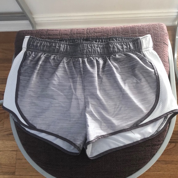 Shorts - Picture 1 of 6